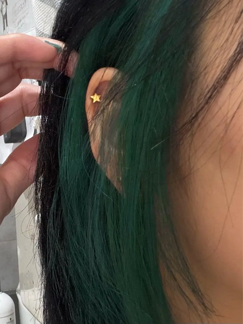 カラー 中溝 トシミのヘアスタイル