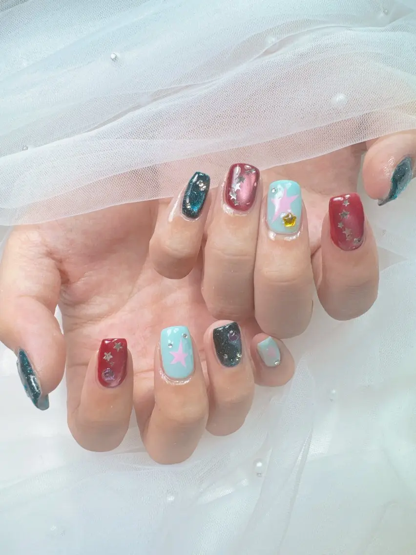ネイル アートネイル チークネイル フレンチネイル ジェルネイル ガラスフレンチ ハンドネイル Queeens nailのネイルデザイン