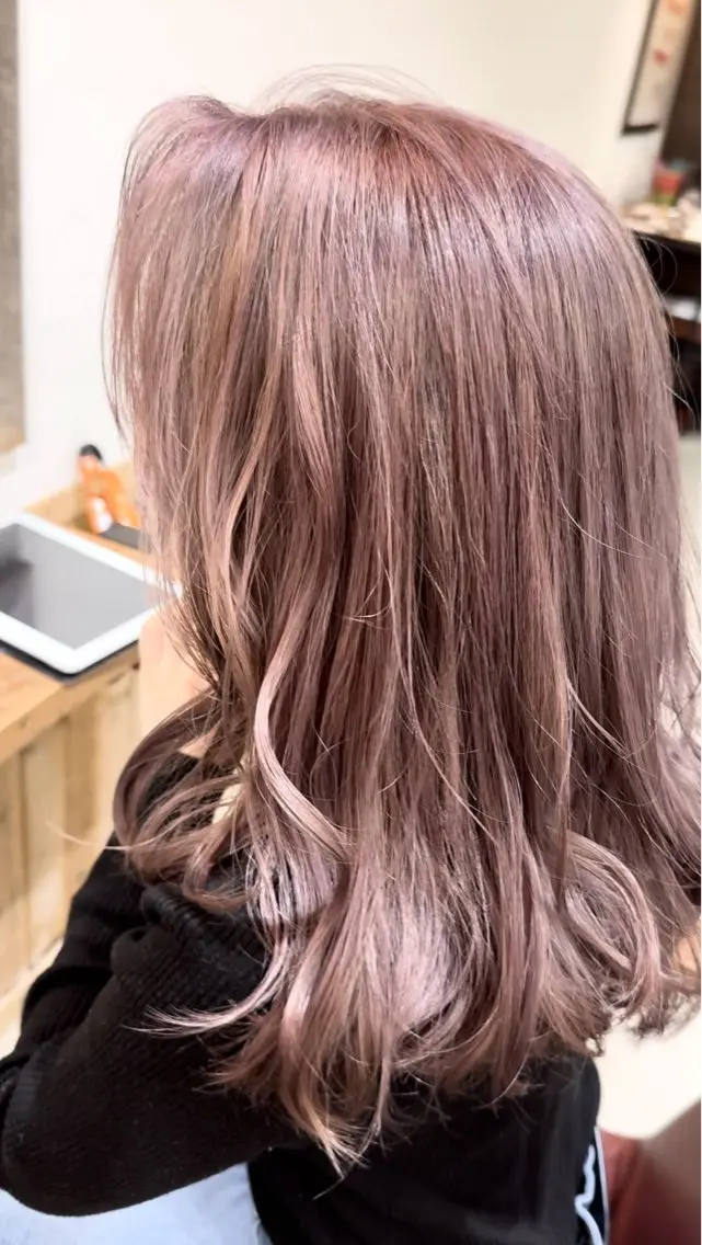 セミロング カラー カット ヘアカラー トリートメント ヘアセット 吉田裕太/ハイライト ダブルカラーのヘアスタイル