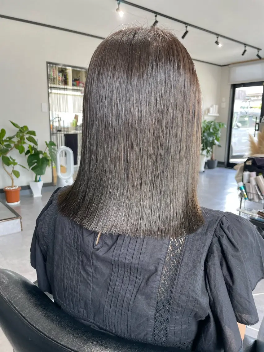 ミディアム カット 町田 光瑠のヘアスタイル