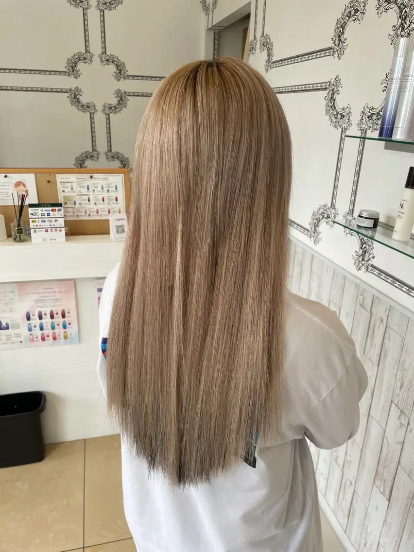 ロング ヘアカラー エクステ 岡本 健秀のヘアスタイル