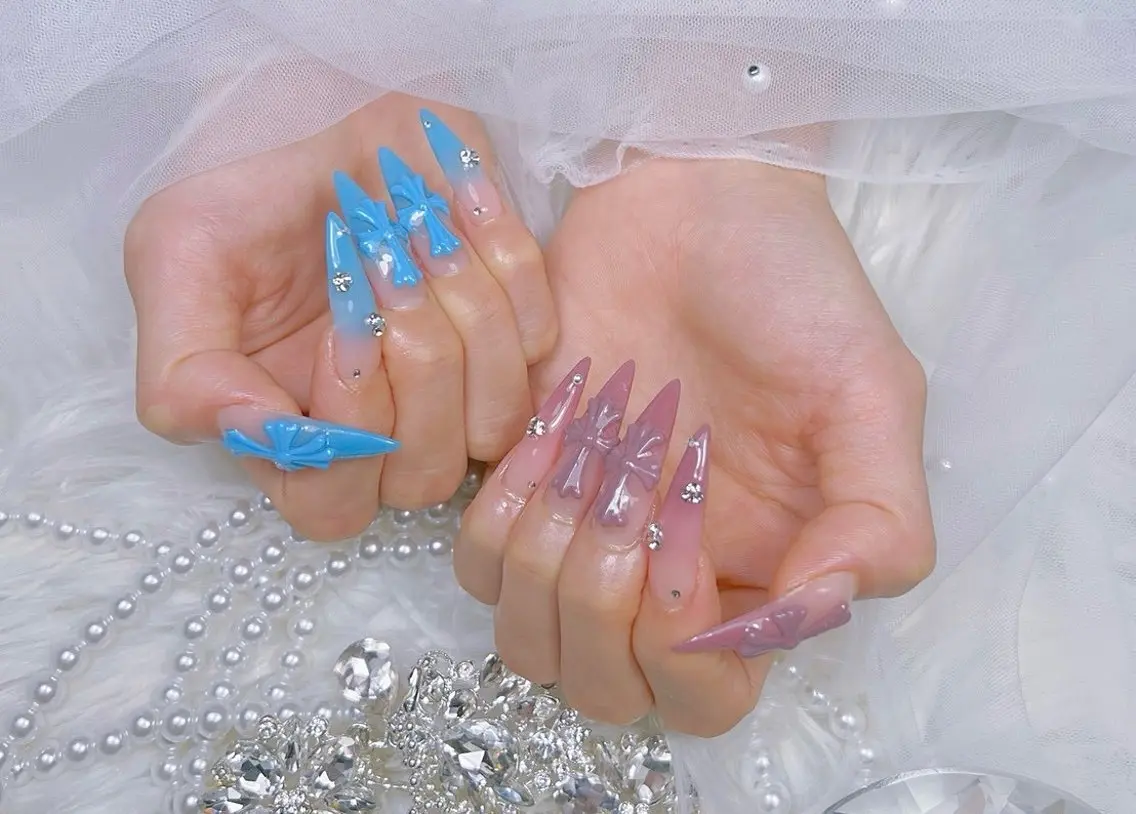 ネイル アートネイル オーロラネイル チークネイル 長さ出し フットネイル Miya _nailのネイルデザイン