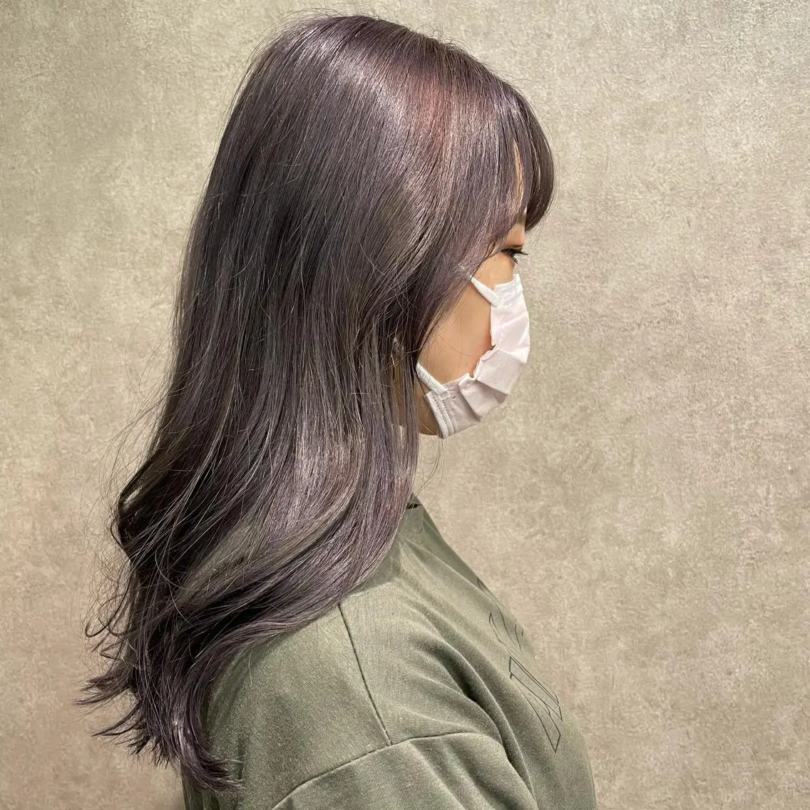 ロング カラー ラベンダーカラー シルバー 山本 琴乃🦭のヘアスタイル
