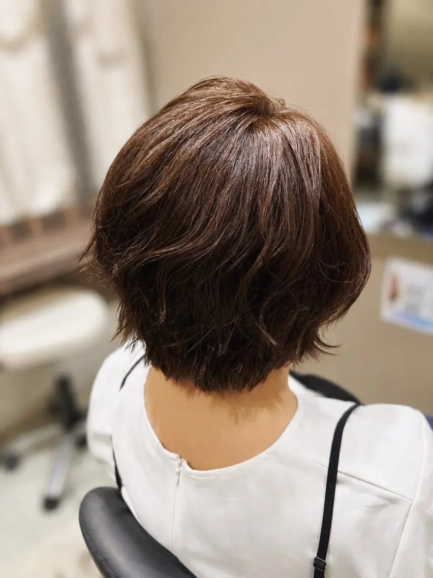 ショート カラー パーマ ショートボブ ボブ ショートヘア カット ヘアカラー トリートメント 韓国ヘア/ヨシンモリ /髪質改善/土本遥のヘアスタイル