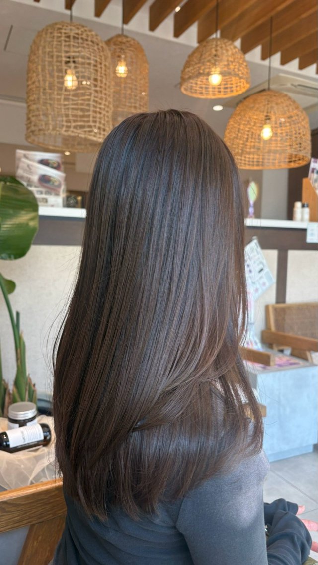 ロング 富田 紗世のヘアスタイル