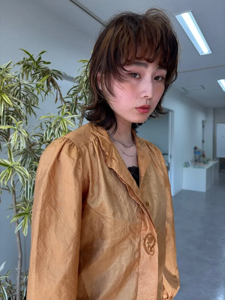 ミディアム カラー ミディアムレイヤー アッシュ ブリーチ ボルドーカラー ブラウンカラー カット ヘアカラー トリートメント 暖色系特化さくら /福岡天神/レイヤーのヘアスタイル