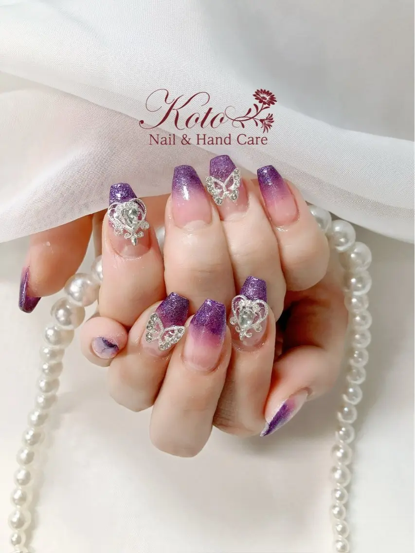 ネイル 長さ出し ジェルネイル 持ち込み ニュアンスネイル 赤色 ハンドネイル Nail Salon KOTOのネイルデザイン