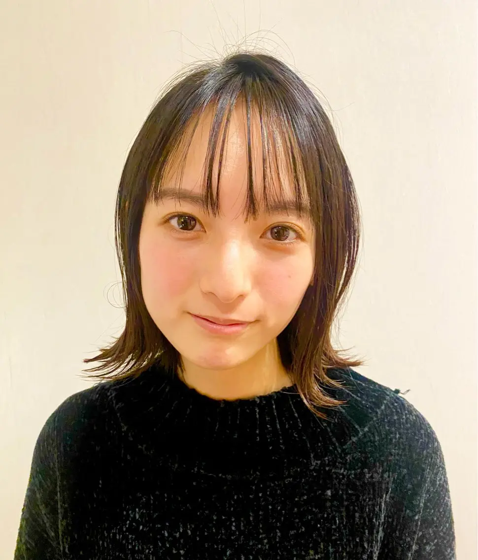 ミディアム 中谷 明日香のヘアスタイル