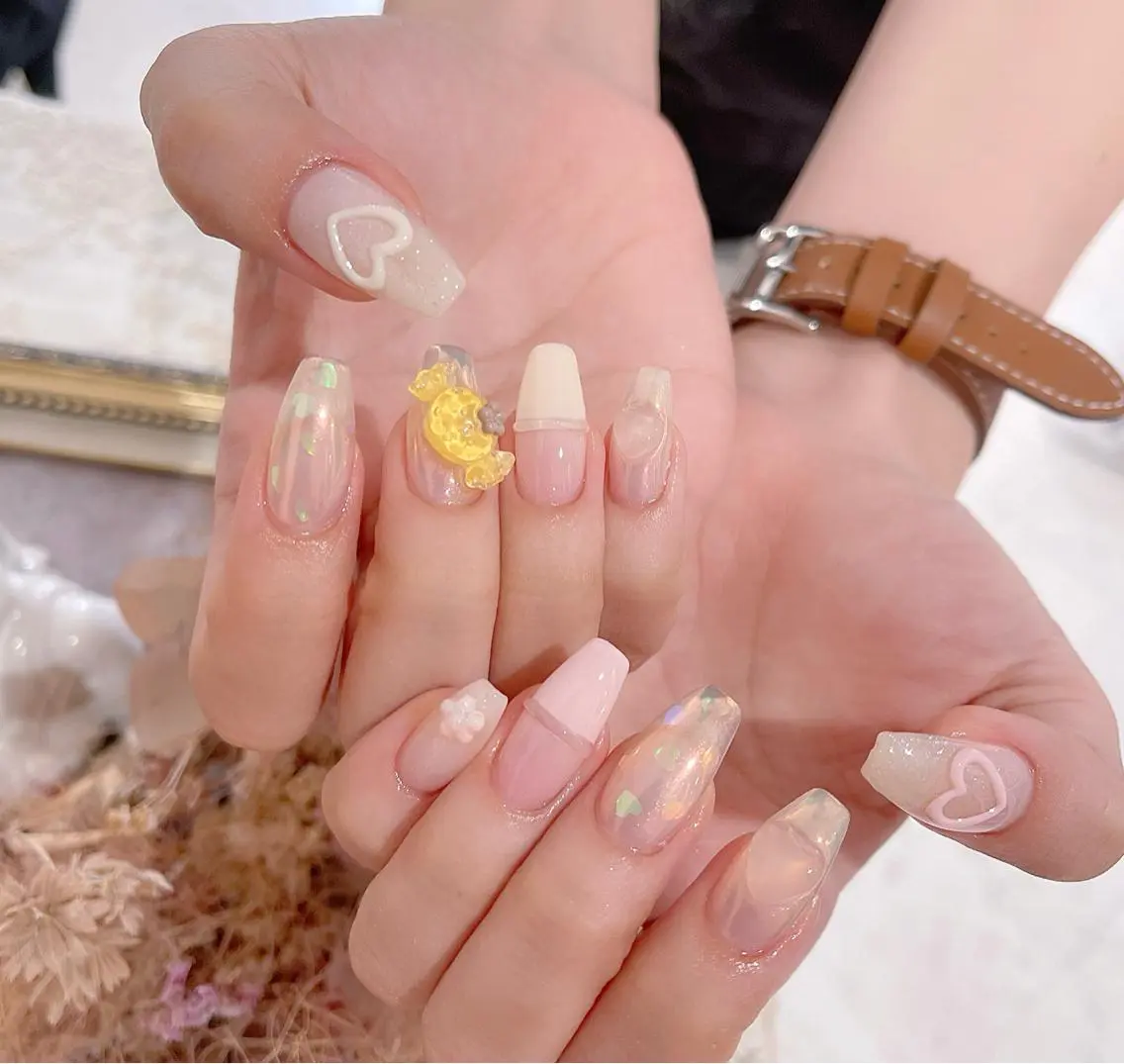 ネイル FLY Nail Salonのネイルデザイン