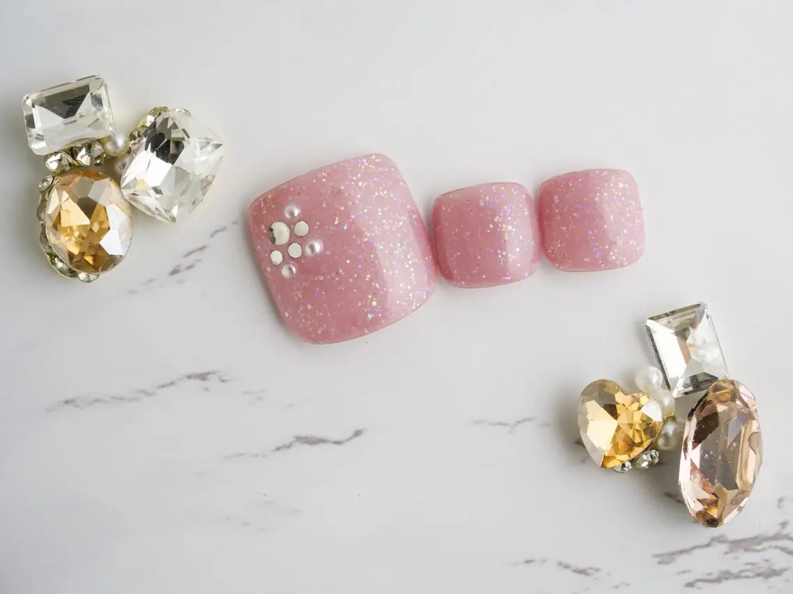 ネイル フットネイル HeaRich Noe nailのネイルデザイン