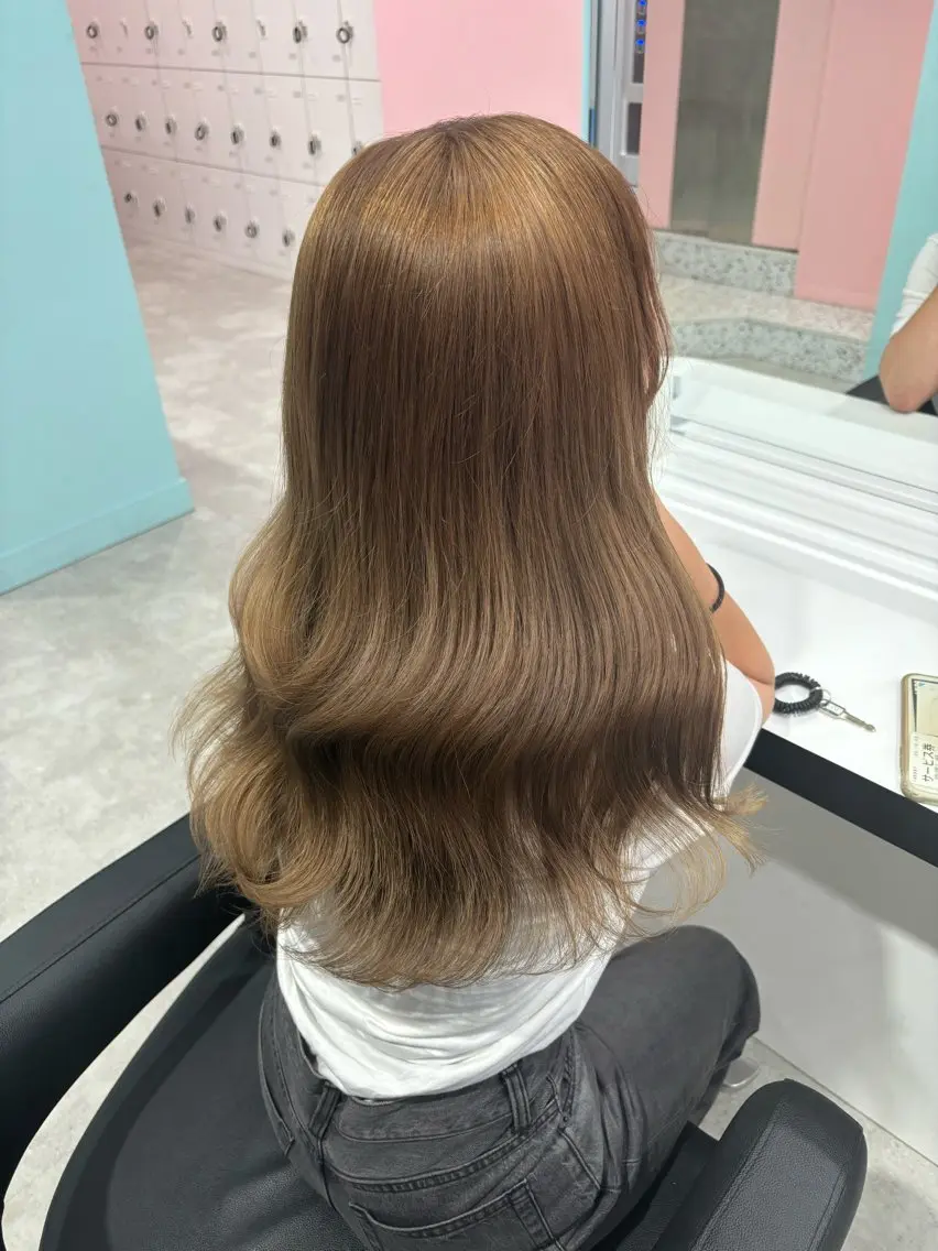 ロング ヘアカラー トリートメント 艶髪ハイトーンカラー 渋谷🎀ririkaのヘアスタイル