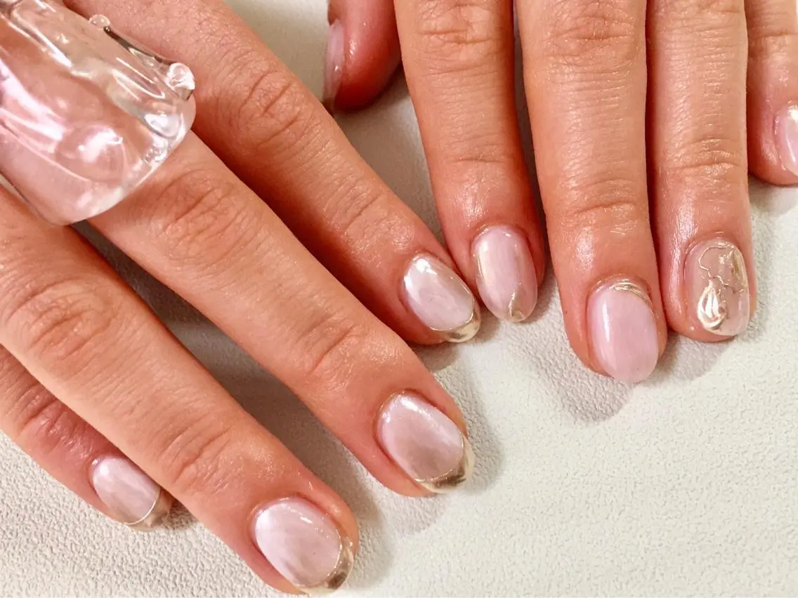 ネイル フレンチネイル ミラーネイル kiki nail &brow二子玉川のネイルデザイン