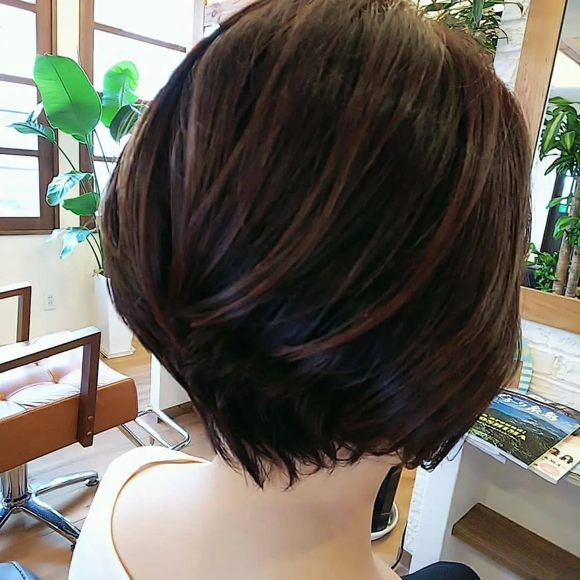 ショート ボブ カット ヘアカラー 井上 真利のヘアスタイル