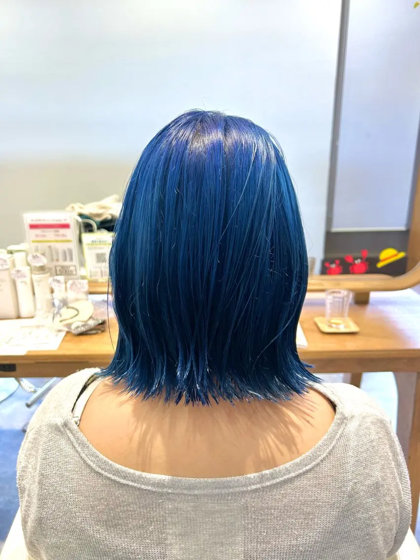 ミディアム カラー ミディアムパーマ ブルーカラー ボブ カット ヘアカラー 佐藤 悠生 メンズパーマ.カットのヘアスタイル