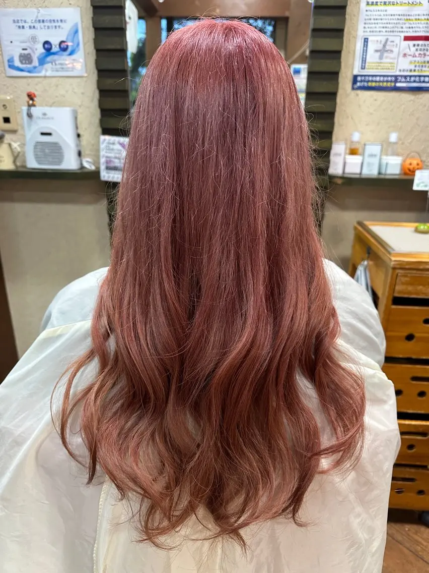 ロング カラー 新田 甲のヘアスタイル