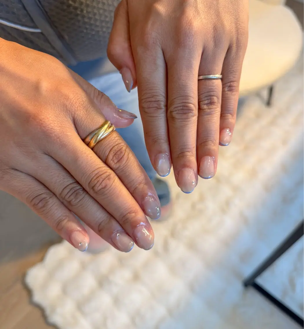 ネイル フレンチネイル 水色 マグネットネイル シンプルネイル 夏ネイル ハンドネイル nail salon Estelleのネイルデザイン