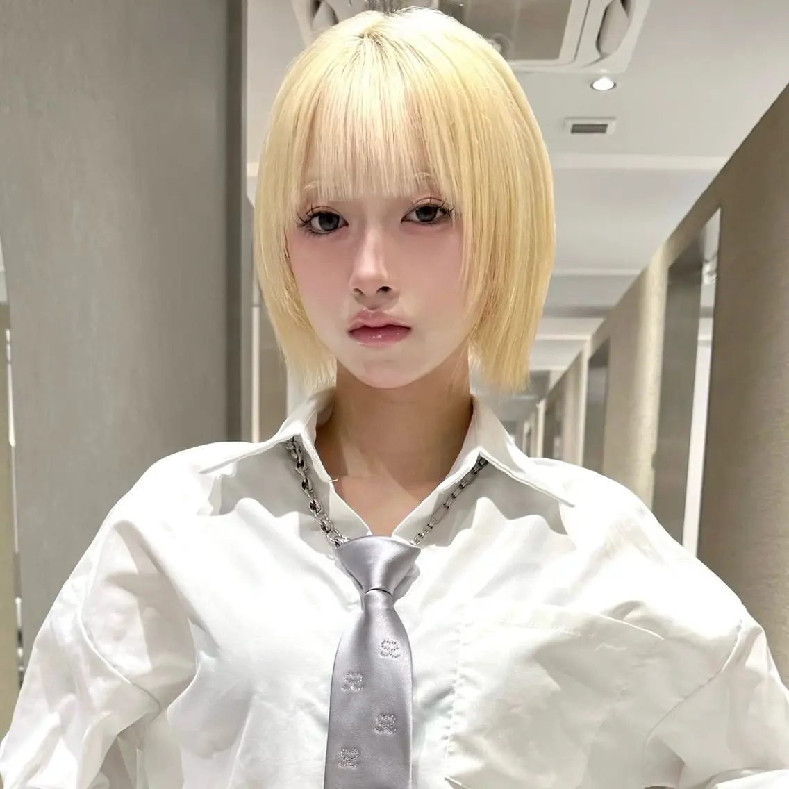ショート ボブレイヤー ボブ レイヤーカット ハイトーン/髪質改善 /ブリーチ縮毛のヘアスタイル
