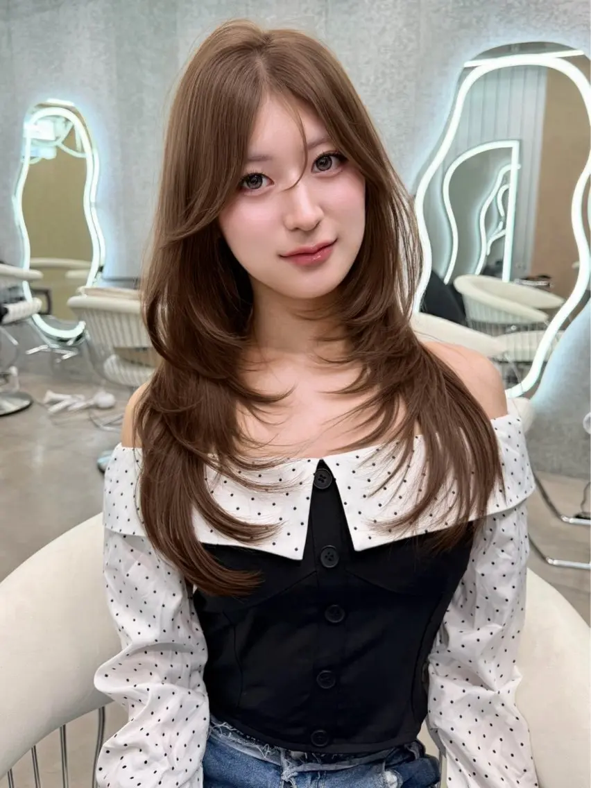 ロング ヘアアレンジ 韓国風ヘア レイヤーカット カット ヘアカラー トリートメント ヘアセット 🌻夏の透明感カラー 🩵韓国レイヤー櫻井のヘアスタイル