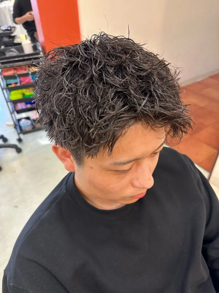ショート パーマ メンズ メンズパーマ 三宅 壱輝のヘアスタイル