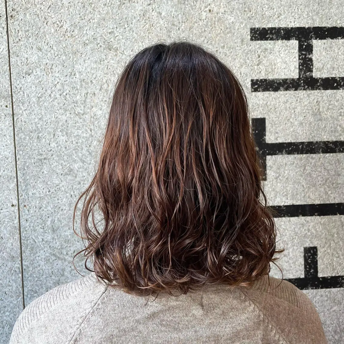 セミロング パーマ セミロングパーマ デジタルパーマ 💘韓国レイヤー上 品カラーruru💘のヘアスタイル