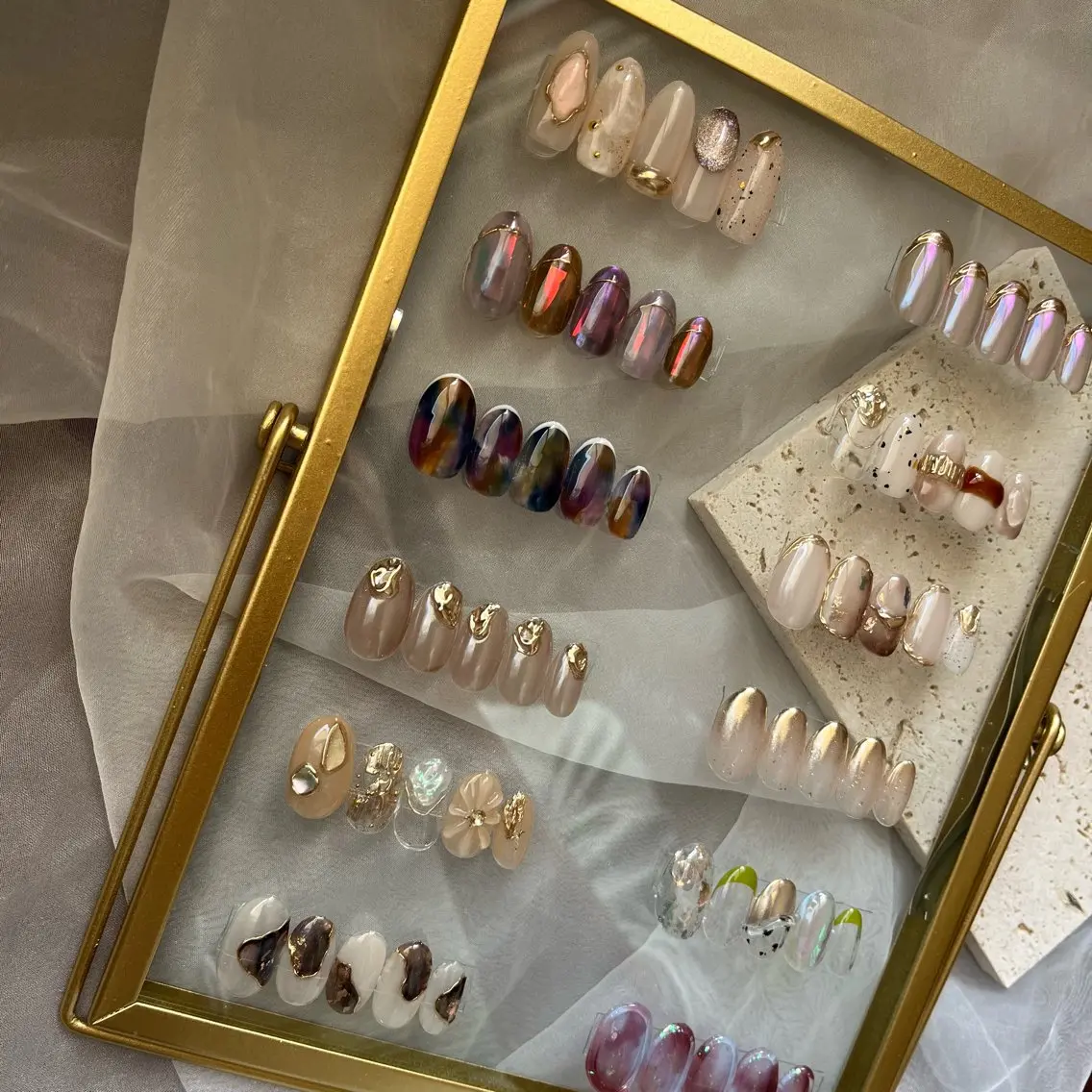 ネイル ハンドネイル atelier alle.のネイルデザイン