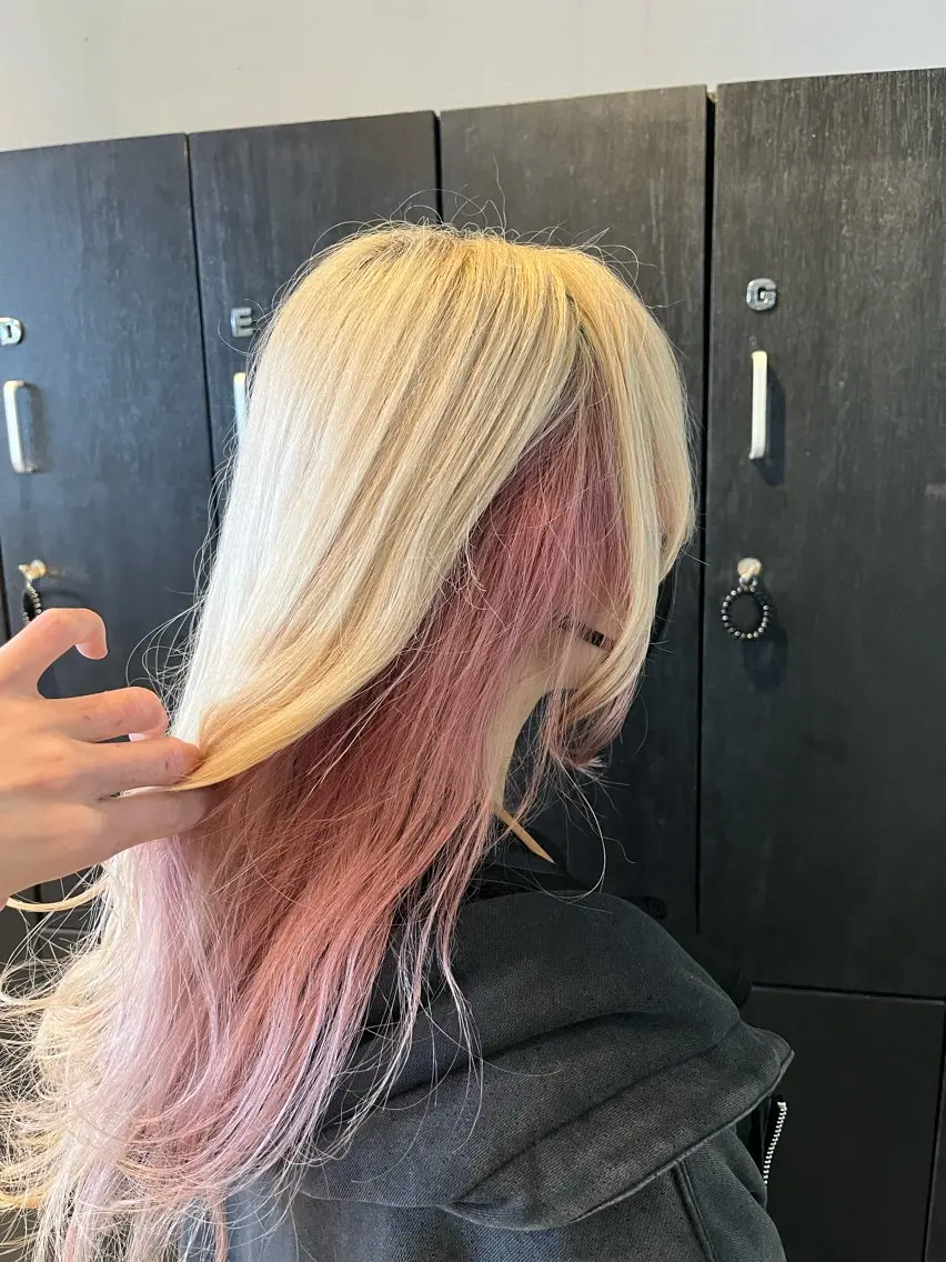 ロング 水戸/ブリーチカラー 中山りくのヘアスタイル
