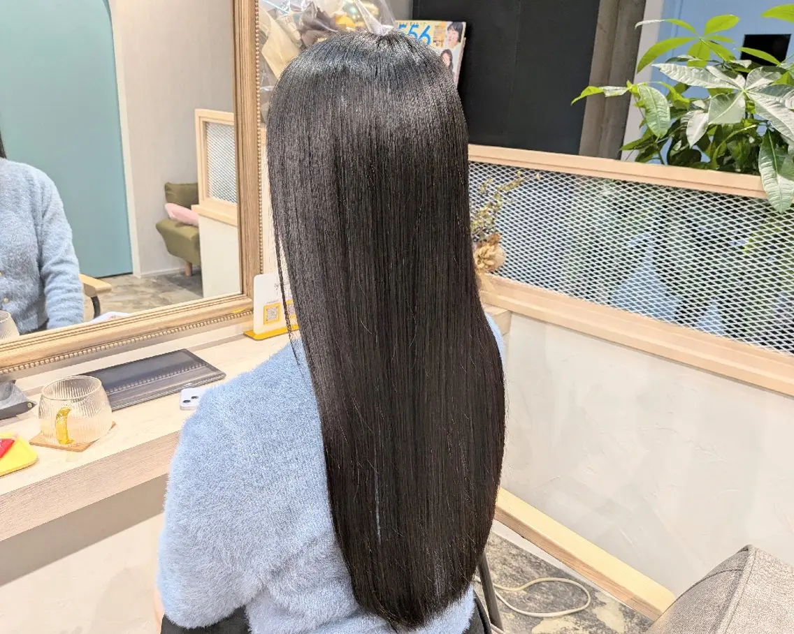 髪質改善ストレート+高濃度カスタマイズTRの写真