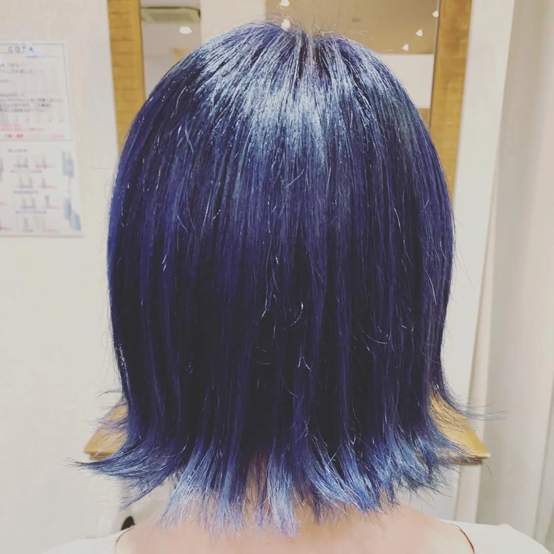 ミディアム カラー ブリーチ ブルーカラー 美髪になりませんか？ ，，mikuのヘアスタイル