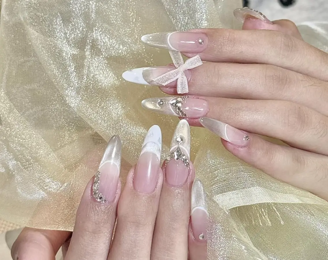 ネイル ハンドネイル 🎀 Ayaka_nailのネイルデザイン