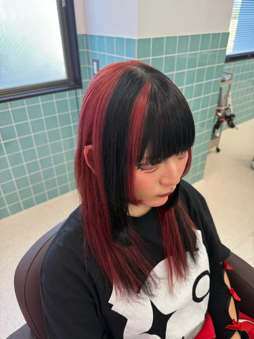 セミロング カラー ブリーチ ハイトーンカラー カット ヘアカラー REN /名駅のヘアスタイル