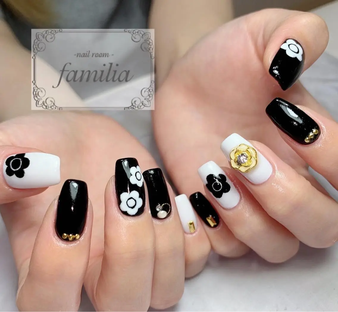 ネイル ハンドネイル -nailroom- familiaのネイルデザイン