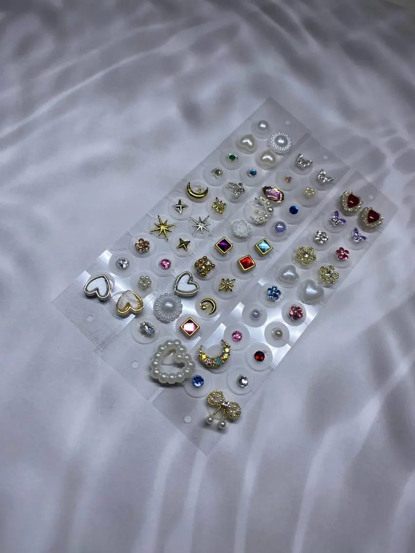 耳つぼジュエリー💎両耳10粒までの写真