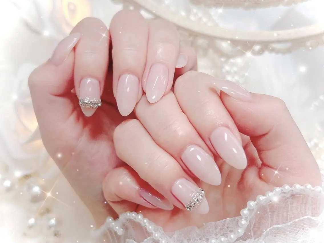 ネイル アートネイル ラメ(グリッター) ラメグラデーション ワンカラーネイル シンプルネイル 🎀 𝓡𝓪𝓶のネイルデザイン