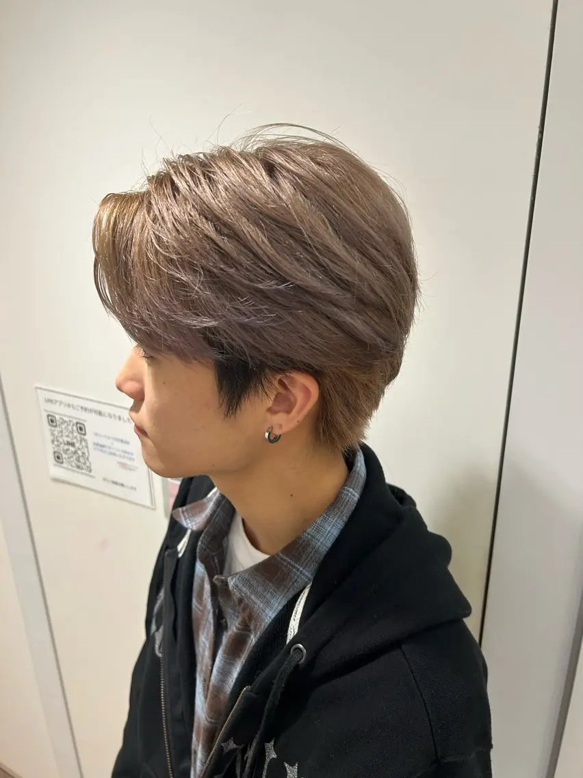 ショート カラー メンズ 藤崎 叶也のヘアスタイル