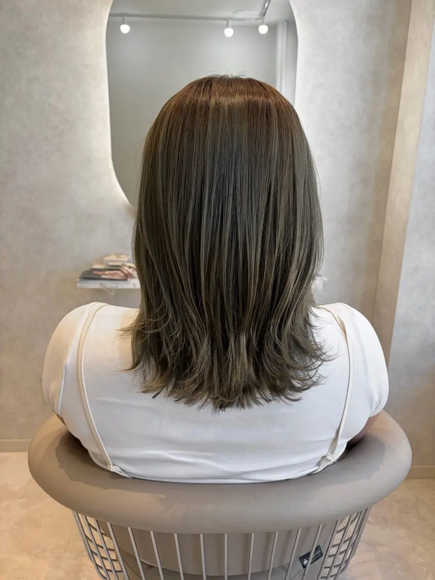 ミディアム カラー ハイトーンカラー トリートメント カット ヘアカラー トリートメント 髪質改善/白髪染め ヘッドスパ/片岡良太のヘアスタイル
