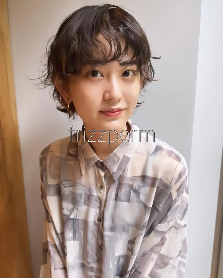 <19時以降限定>学生限定✨特別価格✂︎強めのパーマが好き‼️ショートorボブカット&パーマ💕　インスタup🆗の写真
