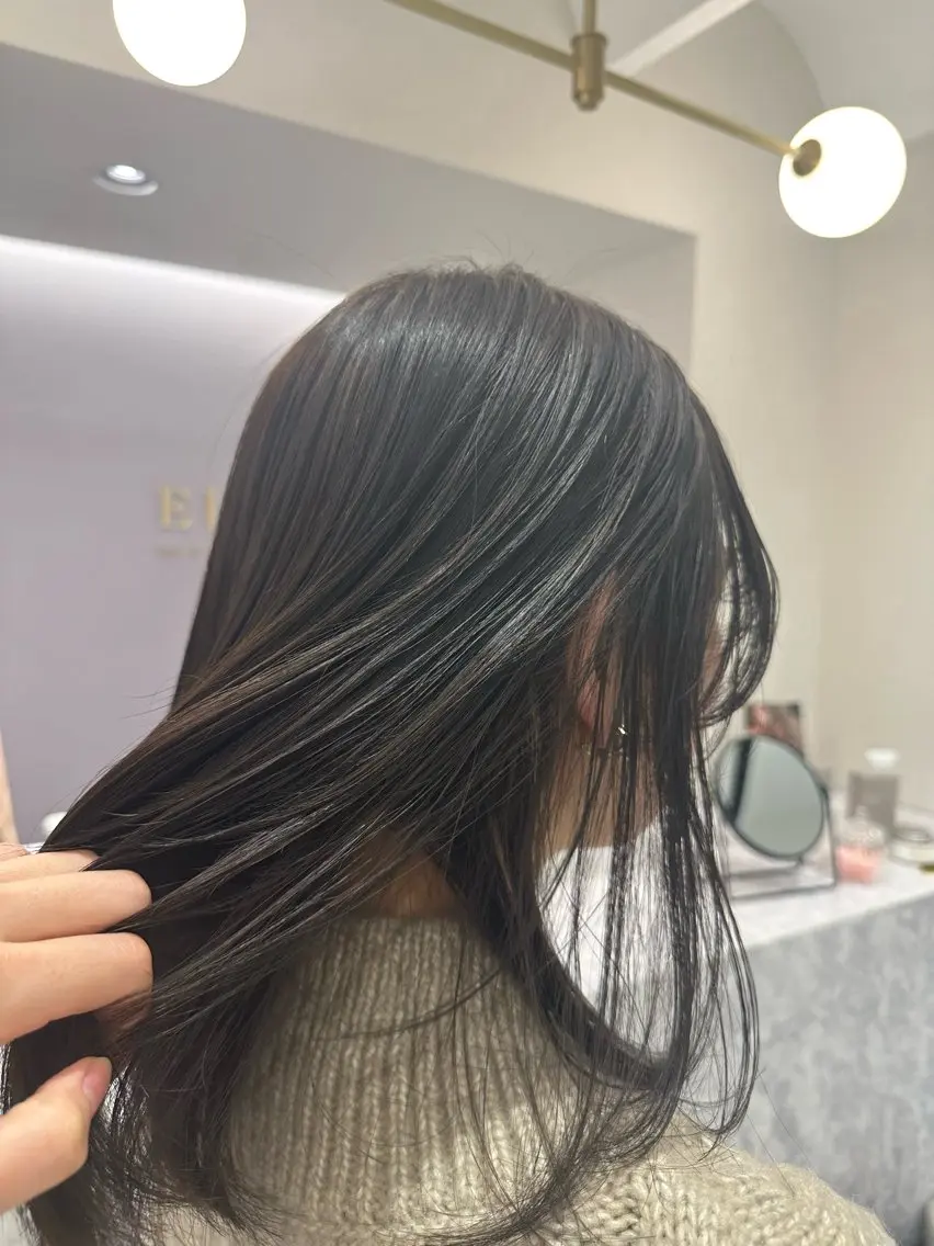 セミロング カラー カット ヘアカラー 縮毛矯正 トリートメント 韓国レイヤー✨ yasuko銀座のヘアスタイル
