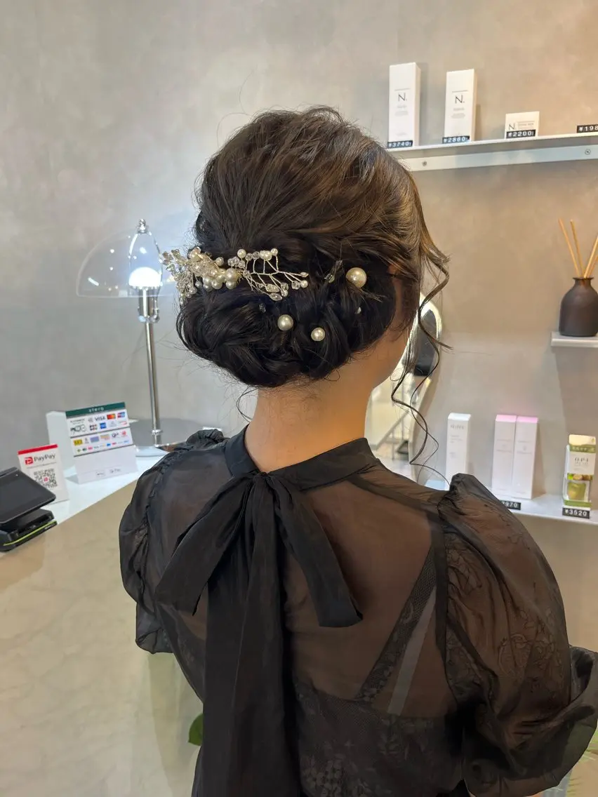 ロング カラー ヘアアレンジ デート ヘアセット このか🕊️ベージュ /グレージュ/カットのヘアスタイル