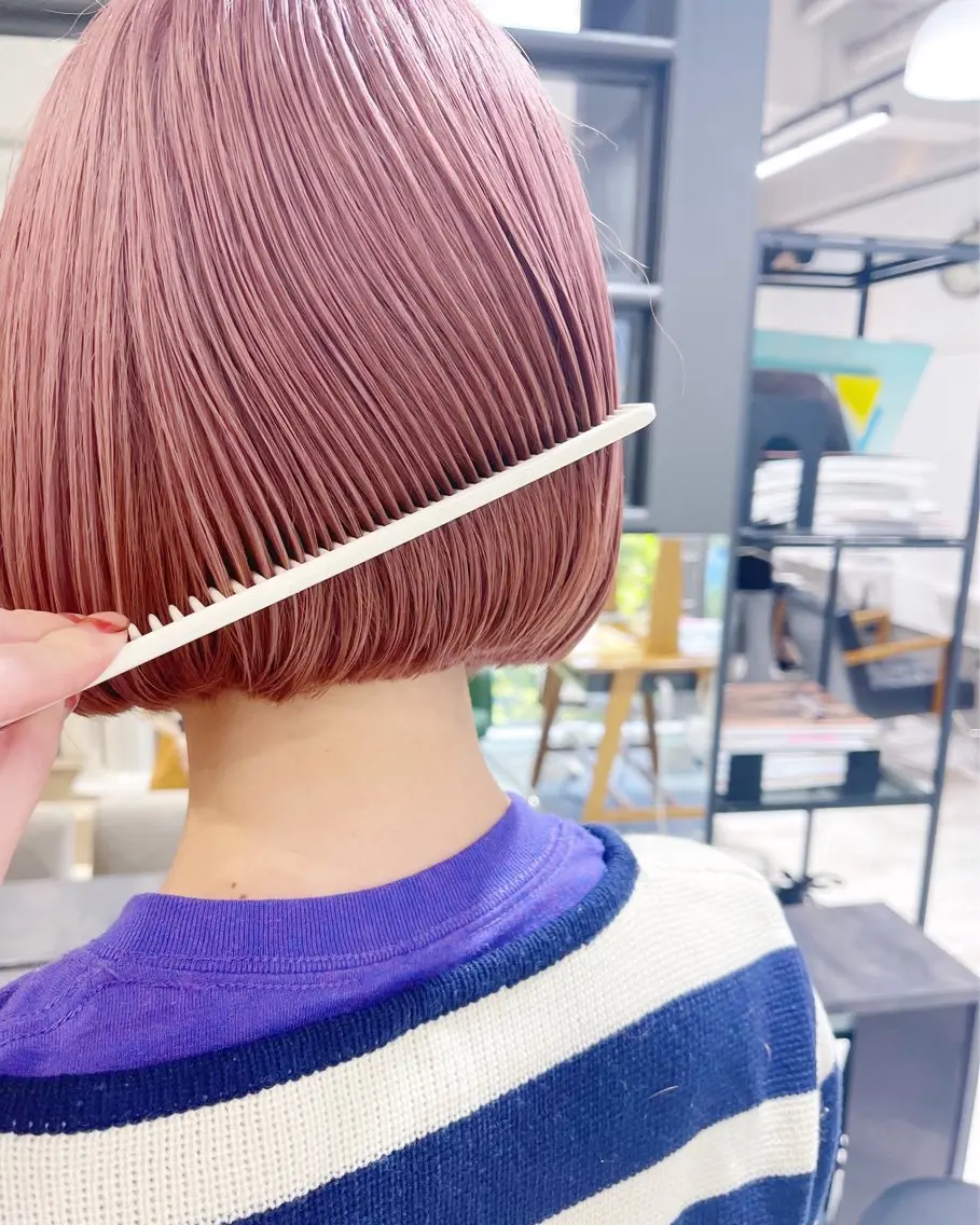 ミディアム カラー ベージュカラー ピンクカラー ピンクベージュ ボブ ヘアカラー トリートメント AiM 大名　似合わせカットのヘアスタイル