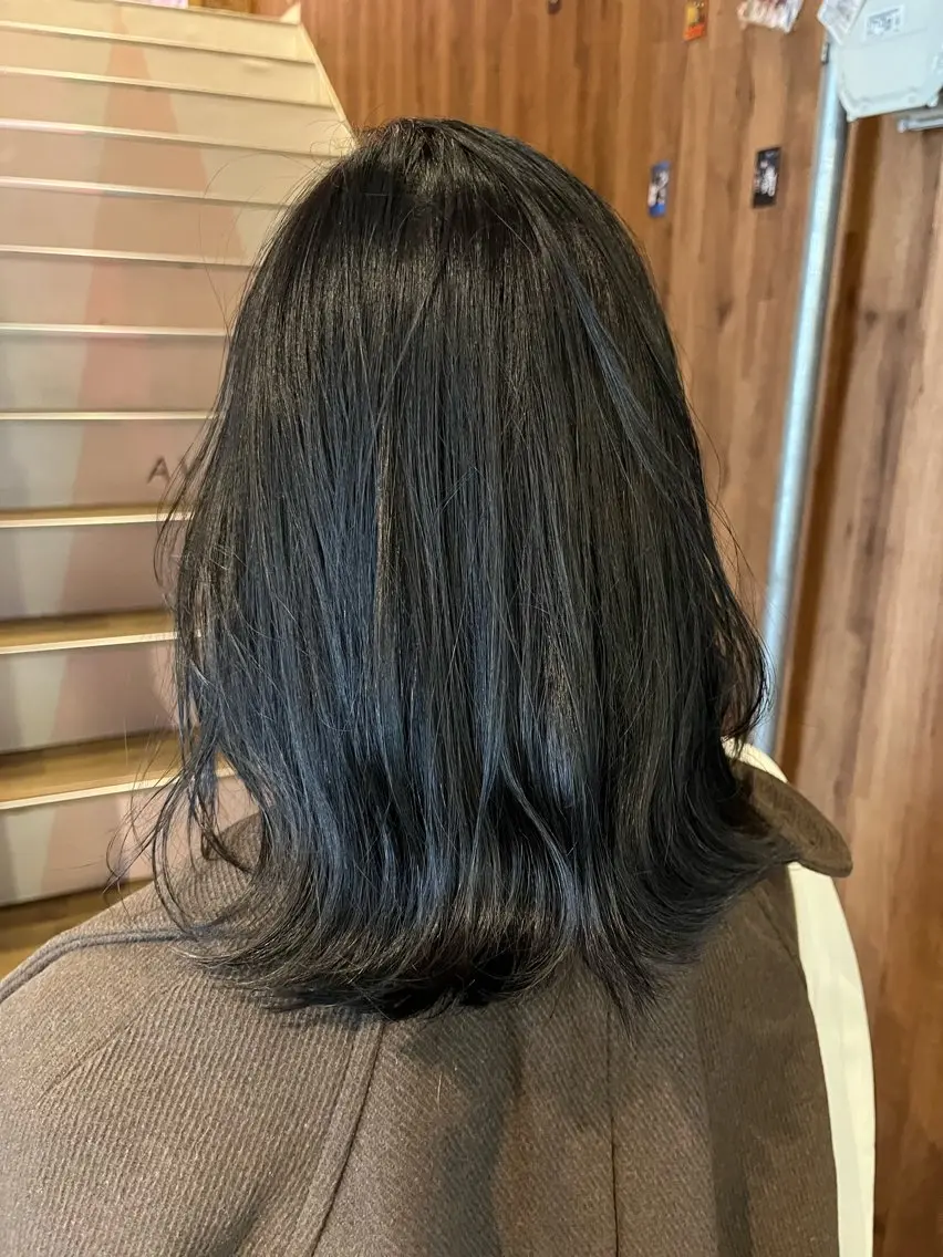 ミディアム カラー パーマ アディクシーカラー 透明感カラー インナーカラー ヘアカラー トリートメント 【暗め透明感カラー】 【インナー】小島良太のヘアスタイル