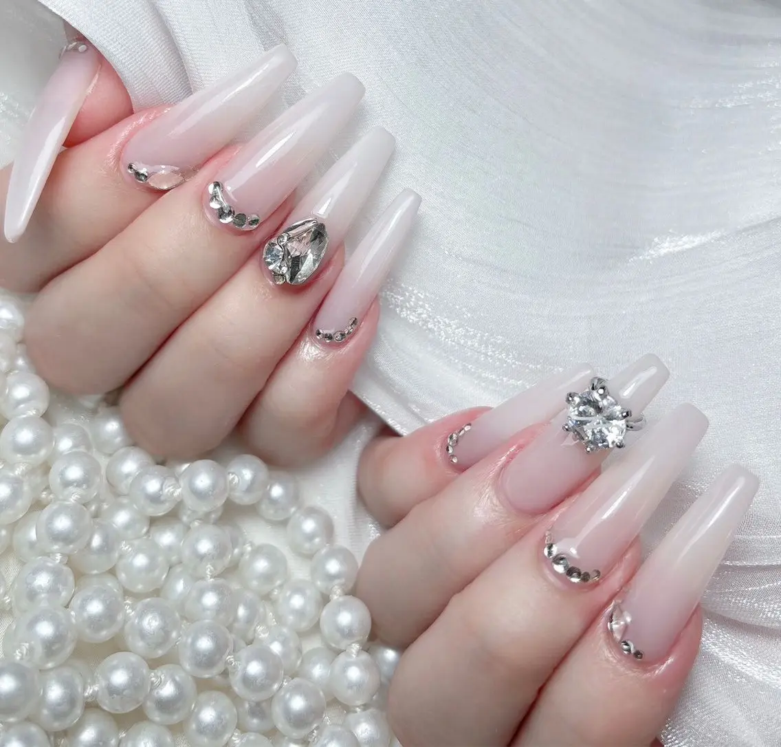 ネイル ハンドネイル 🎀M nails✨ ビューティーのネイルデザイン