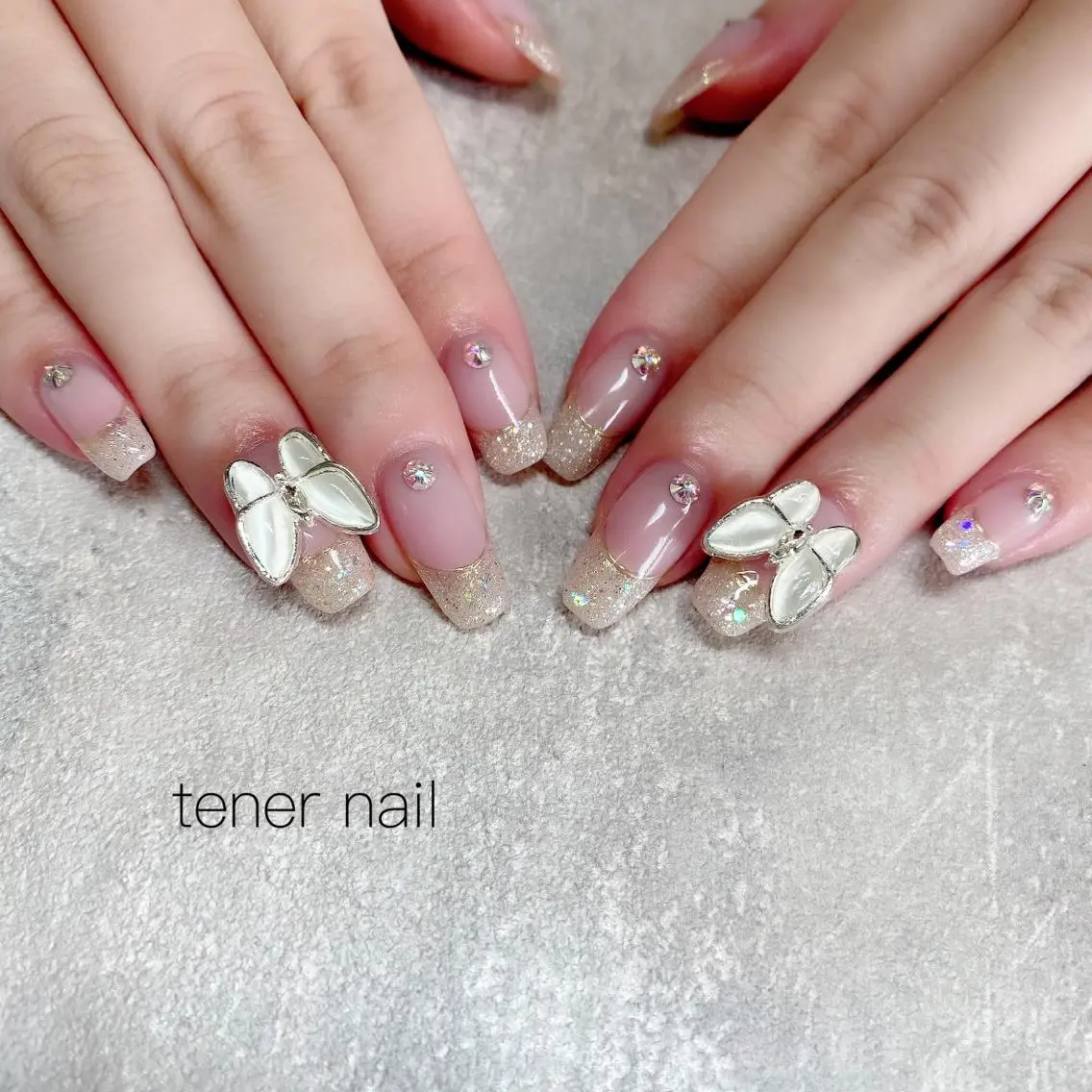 ネイル フレンチネイル キラキラネイル テネルネイル tener nailのネイルデザイン