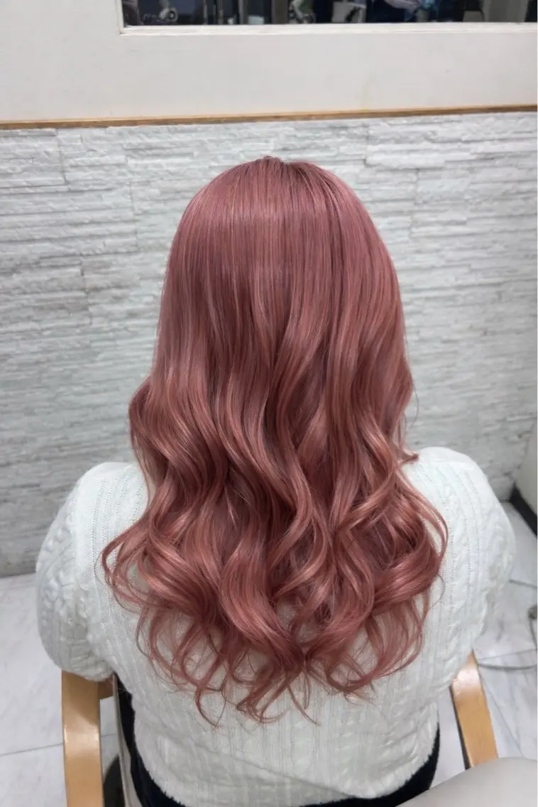 ロング カラー ピンクカラー ヘアカラー 🍊小川実里🍊 /カラーレイヤーのヘアスタイル
