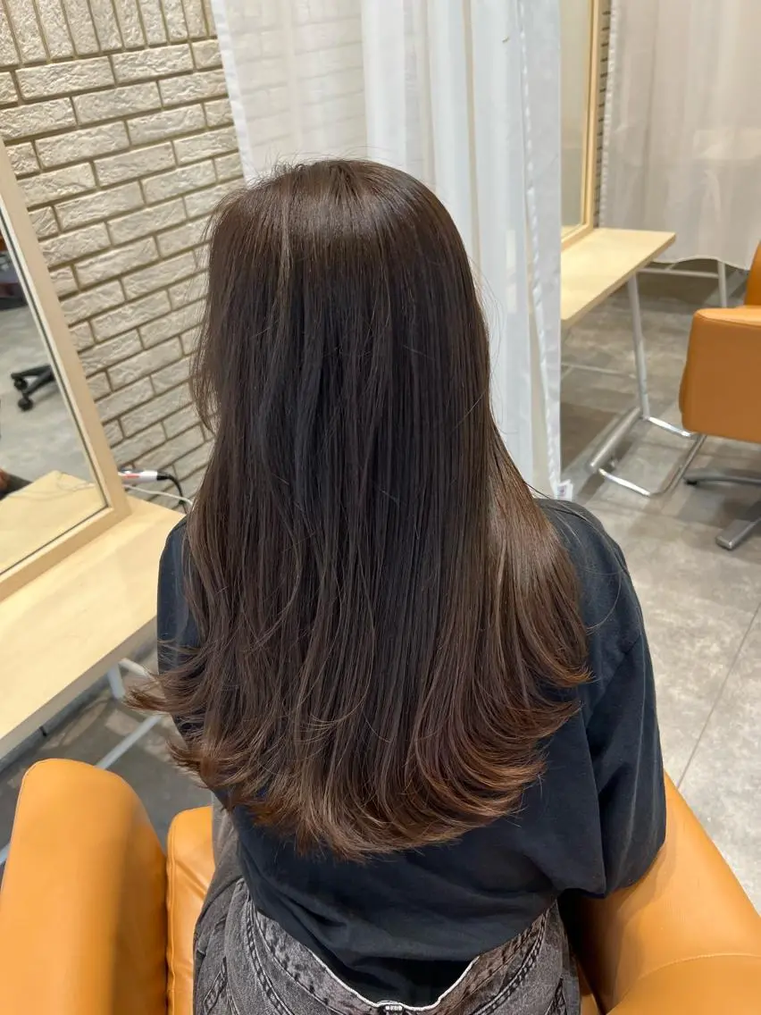 《顔周りの癖を伸ばしたい方向けクーポン🩷》顔周りのウネリが気になる方にオススメ🎀の写真