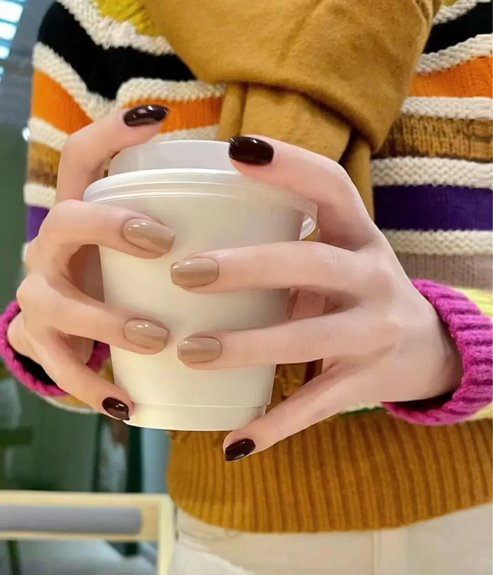 ネイル RUBYネイルサロン 9Caratsのネイルデザイン