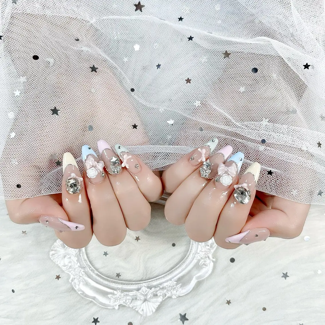 ネイル チークネイル ドット 長さ出し フットネイル フレンチネイル ハンドネイル HIN NAILのネイルデザイン