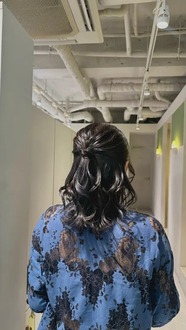 ミディアム ヘアアレンジ ヘアセット 杉田 茉優のヘアスタイル