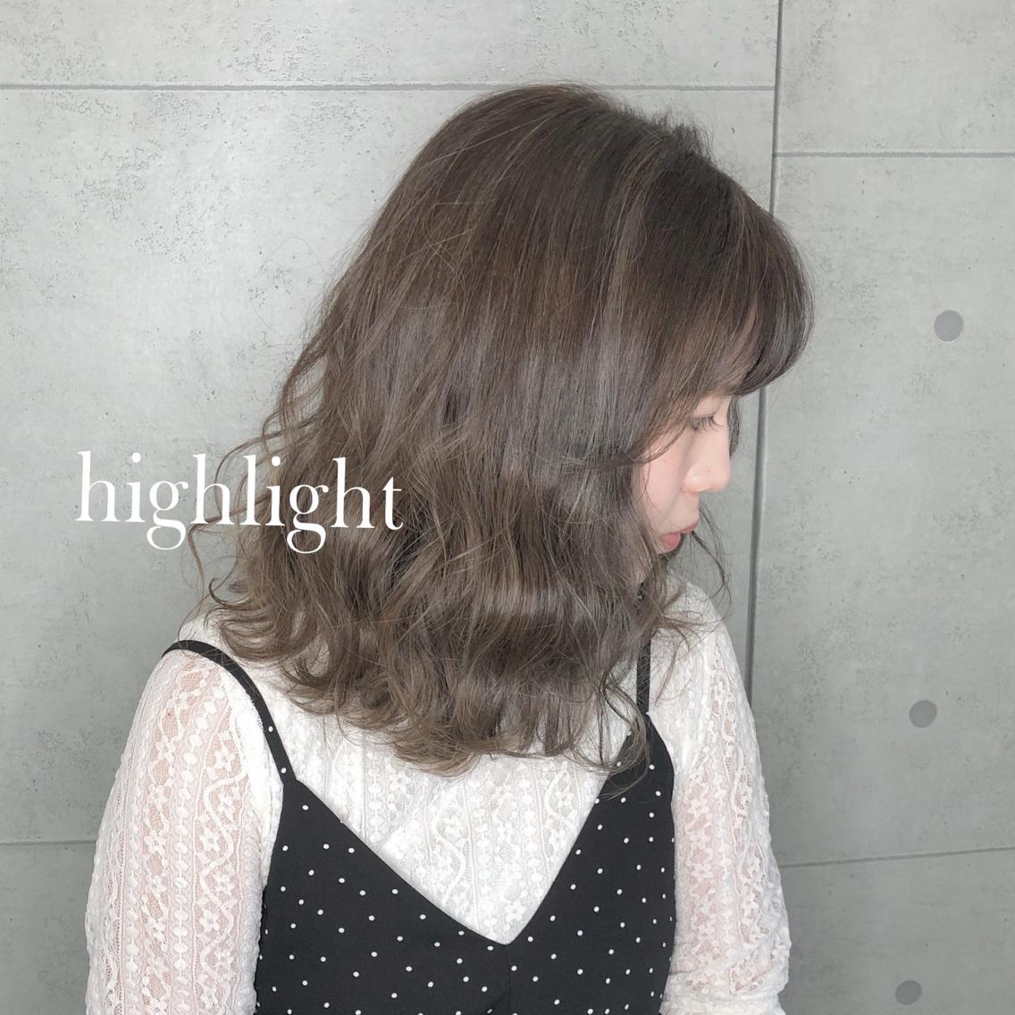 ミディアム 岸川 恭子のヘアスタイル