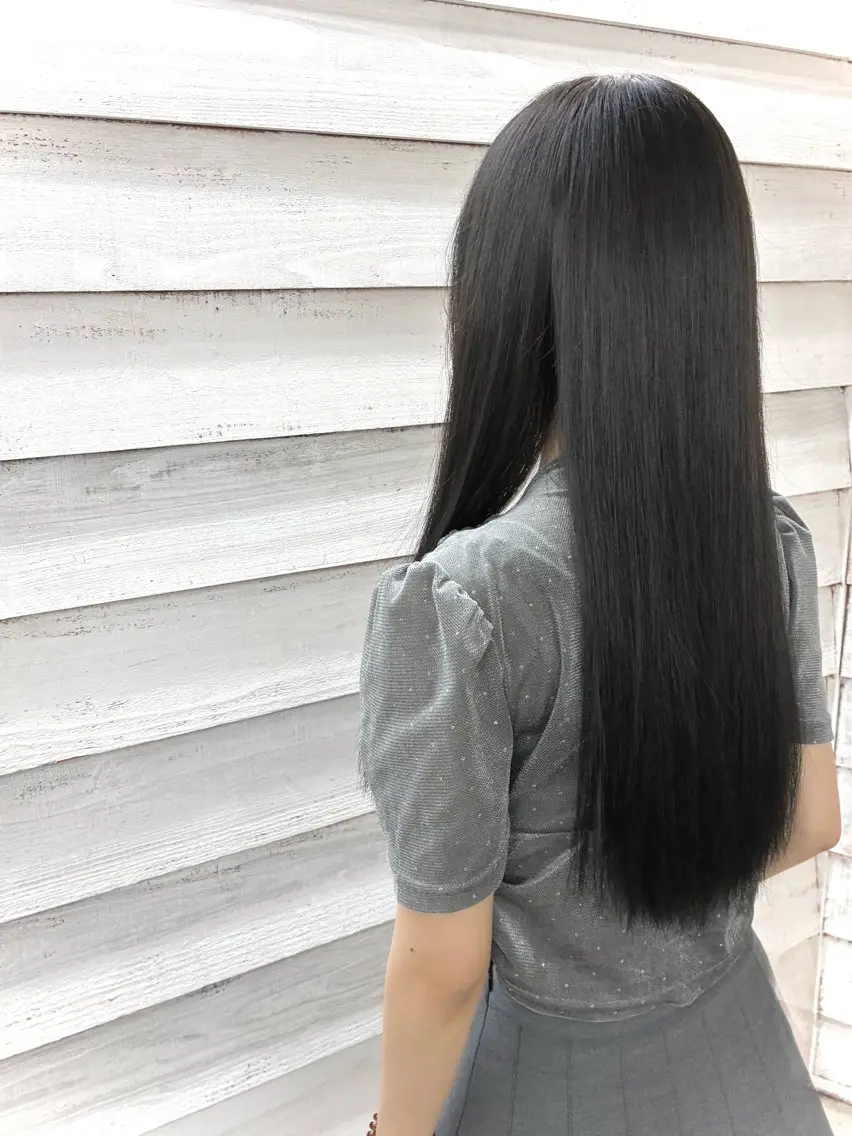 ロング カラー 佐藤 隆太のヘアスタイル