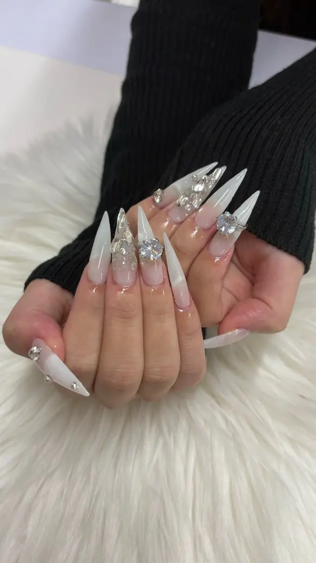 ネイル Riran°・*:. shikiのネイルデザイン